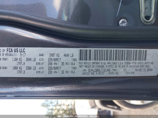 3C4NJDBB0JT161042 Jeep Compass Latitude 4x4