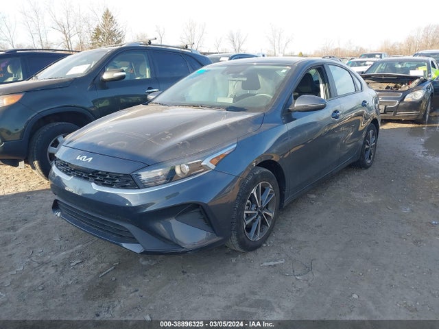 KIA Forte Lxs 2023 3KPF24AD4PE587561 Image 2