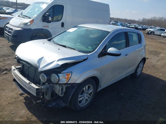 1G1JD6SH8F4156926 Chevrolet Sonic Lt Manual