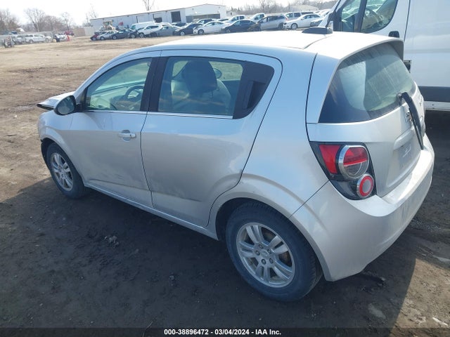1G1JD6SH8F4156926 Chevrolet Sonic Lt Manual