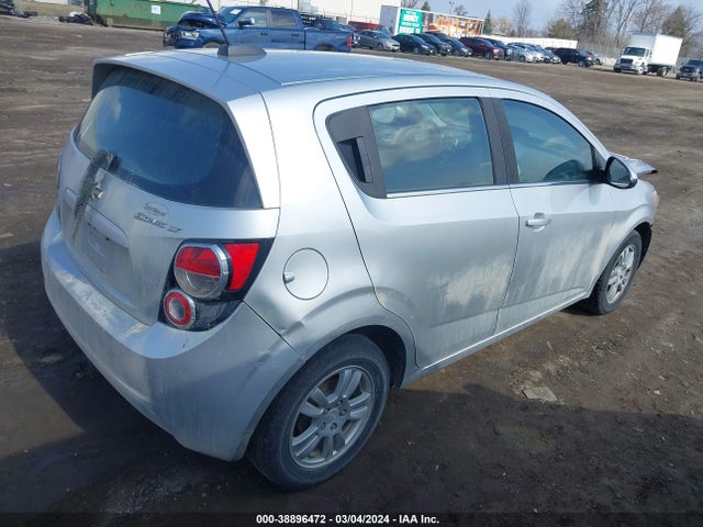 1G1JD6SH8F4156926 Chevrolet Sonic Lt Manual