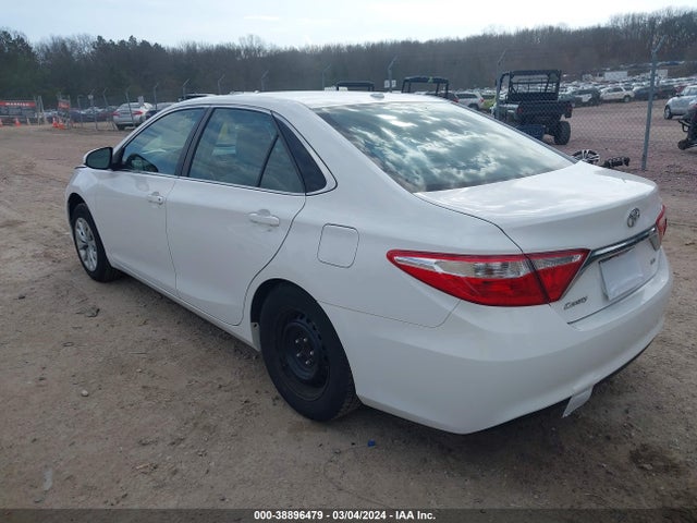 Toyota CAMRY LE 2015 4T1BF1FK0FU480415 Image 3