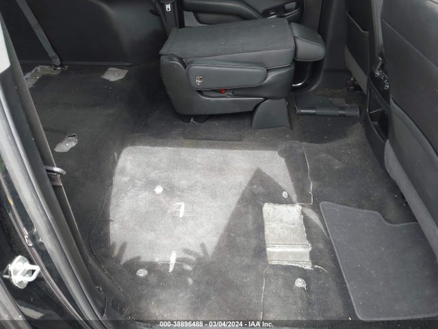 Chevrolet Suburban Lt 2018 1GNSKHKC6JR384685 Image 18