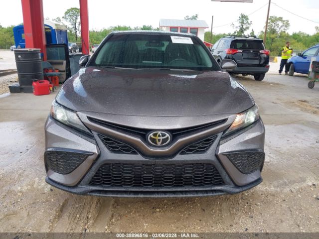 4T1G11AK8MU553281 Toyota CAMRY SE