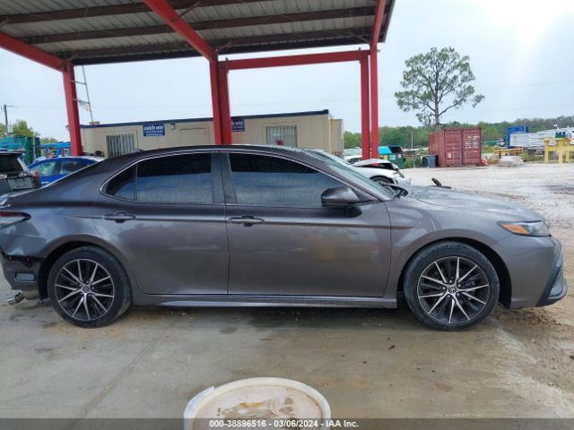4T1G11AK8MU553281 Toyota CAMRY SE