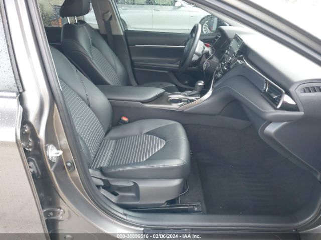 4T1G11AK8MU553281 Toyota CAMRY SE
