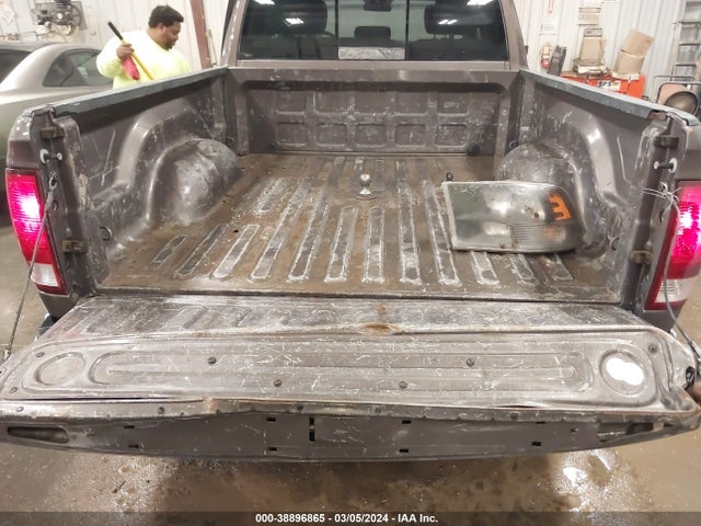 1C6RR7GT0JS107116 RAM 1500 Slt Quad Cab 4x4 6'4 Box