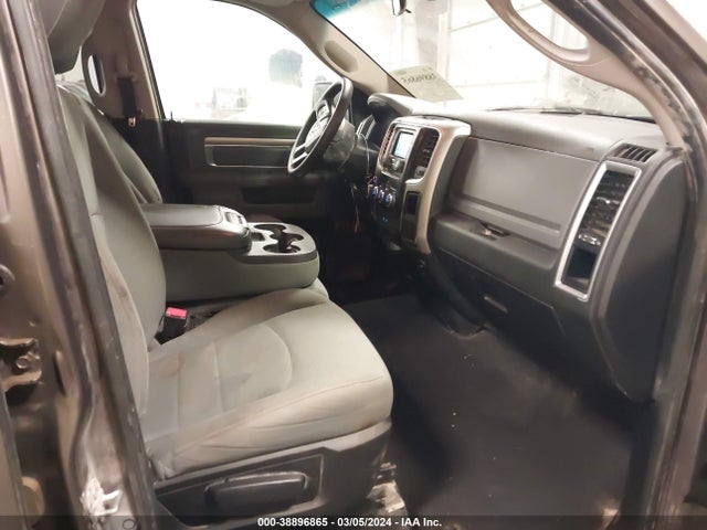 1C6RR7GT0JS107116 RAM 1500 Slt Quad Cab 4x4 6'4 Box