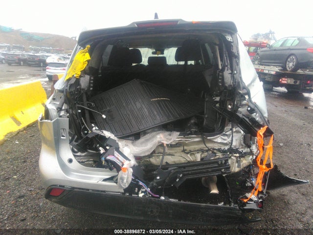 Toyota Highlander Hybrid Le 2023 5TDBBRCH3PS132041 Image 6