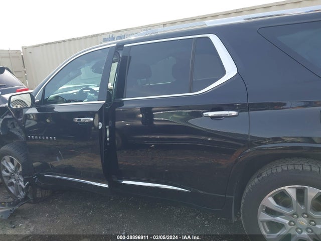 Chevrolet Traverse Premier 2018 1GNERKKW7JJ142065 Image 15