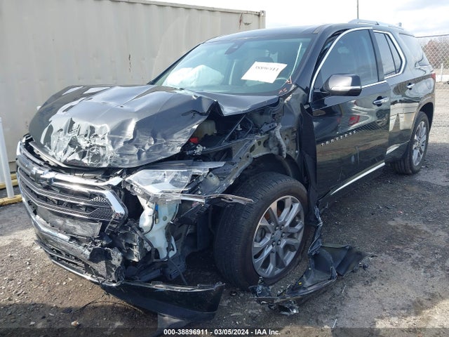 Chevrolet Traverse Premier 2018 1GNERKKW7JJ142065 Image 2