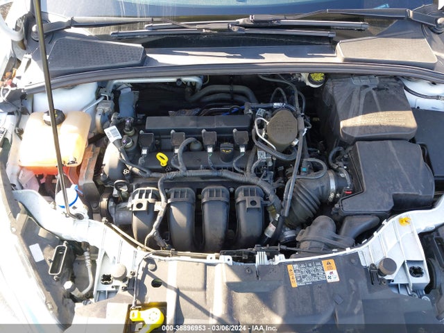 Ford FOCUS SE 2016 1FADP3F2XGL220087 Image 10