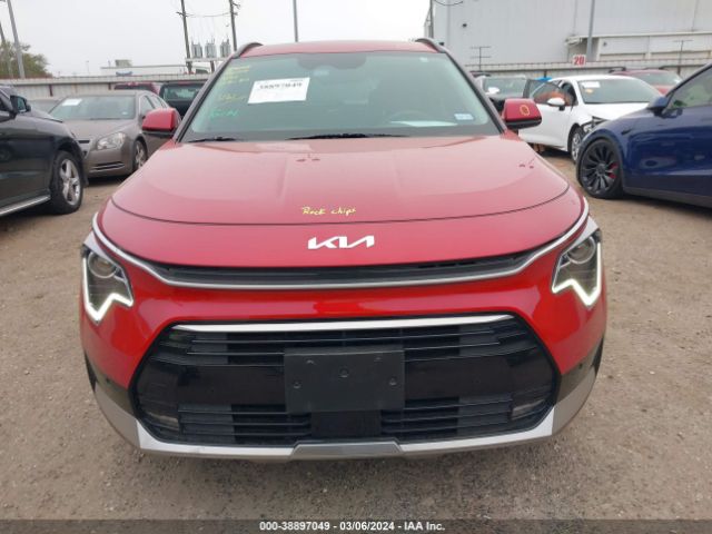 KNDCT3LE2P5069332 KIA NIRO SX