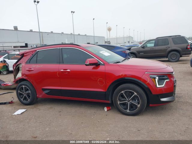 KNDCT3LE2P5069332 KIA NIRO SX