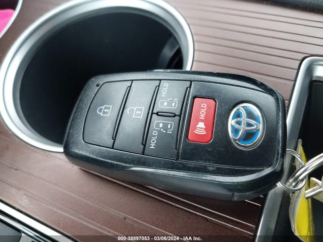 Toyota SIENNA LE 2022 5TDKRKEC7NS102560 Image 11