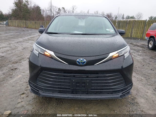 Toyota SIENNA LE 2022 5TDKRKEC7NS102560 Image 13