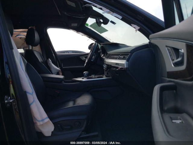 WA1LHAF76KD038354 Audi Q7 45 Premium/45 Se Premium
