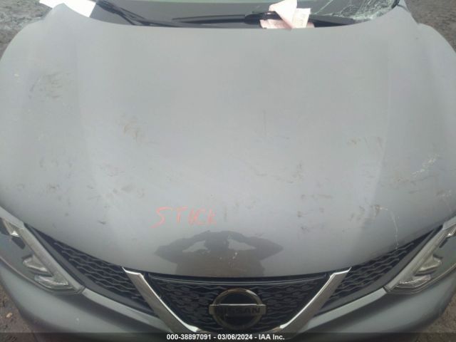 JN1BJ1CR2JW267101 Nissan Rogue Sport Sv