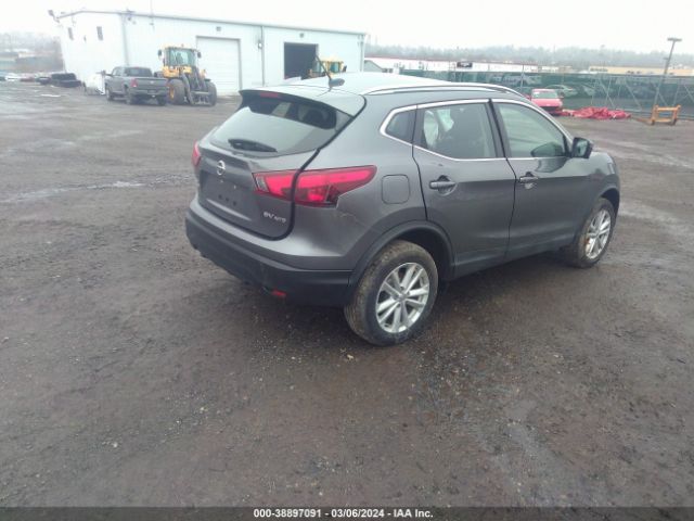 JN1BJ1CR2JW267101 Nissan Rogue Sport Sv