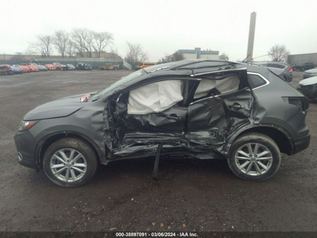 JN1BJ1CR2JW267101 Nissan Rogue Sport Sv
