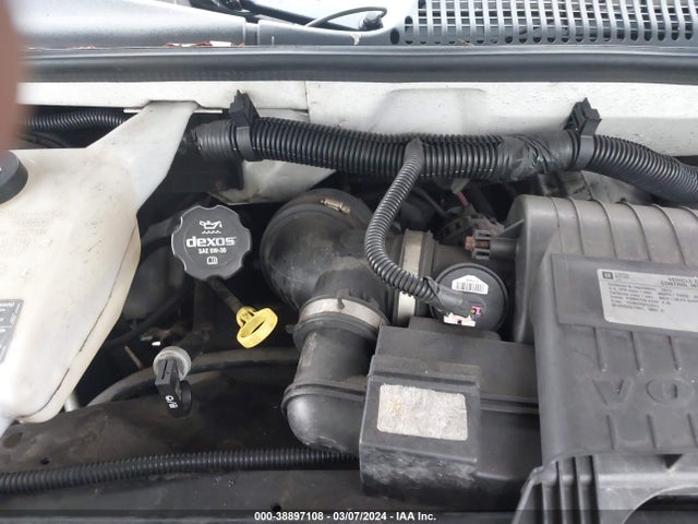 Chevrolet Express 2500 Work Van 2015 1GCWGFCF6F1175865 Image 10