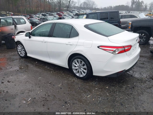 Toyota CAMRY LE 2018 4T1B11HK8JU127537 Image 14