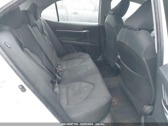 Toyota CAMRY LE 2018 4T1B11HK8JU127537 Image 8