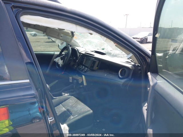 Toyota RAV4 LE 2017 2T3ZFREV8HW359683 Image 5