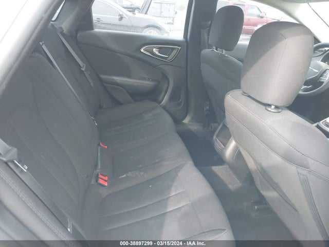 Chrysler 200 Limited 2016 1C3CCCAB9GN144993 Image 8