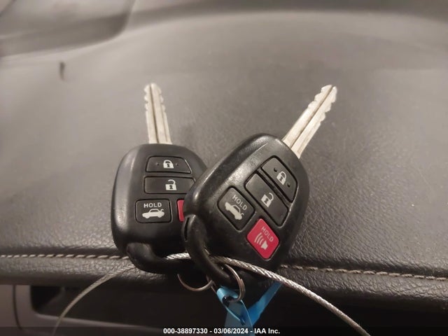 Toyota CAMRY LE 2015 4T4BF1FK7FR461110 Image 11