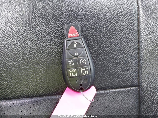 2C4RC1CG9ER339317 Chrysler Town & Country Touring-l