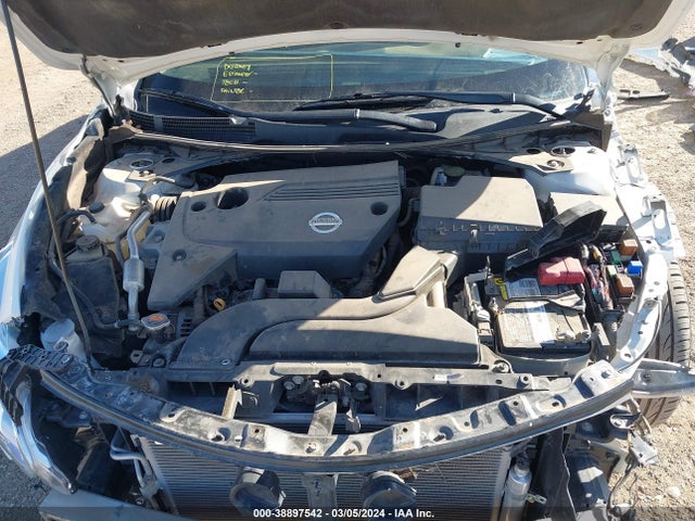 Nissan Altima 2.5 Sv 2015 1N4AL3AP8FC281003 Image 10