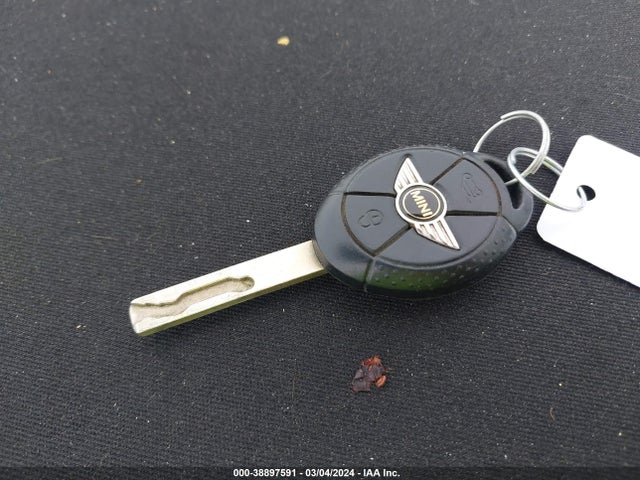 2005 MINI COOPER WMWRF33425TG10686 Photo 10