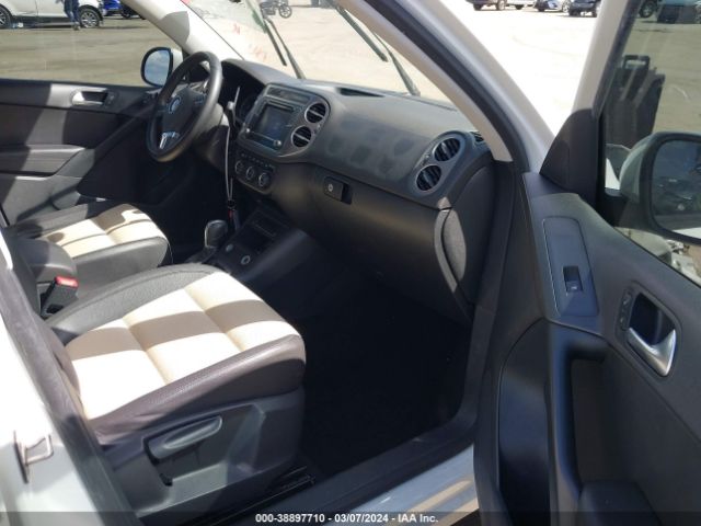 WVGAV7AX4HK021312 Volkswagen Tiguan 2.0t/2.0t S