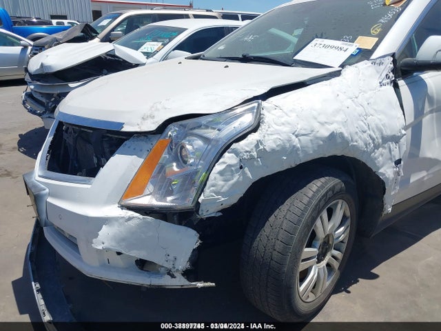 3GYFNBE36FS640154 Cadillac Srx Luxury Collection
