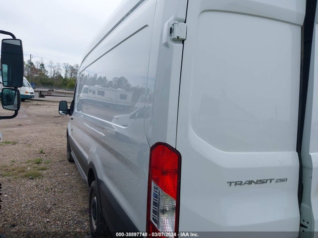 Ford Transit-250 Cargo Van 2023 1FTBR3X80PKA70995 Image 3