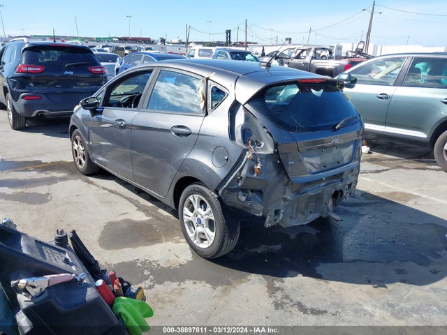 Ford FIESTA SE 2016 3FADP4EJ2GM133653 Image 3
