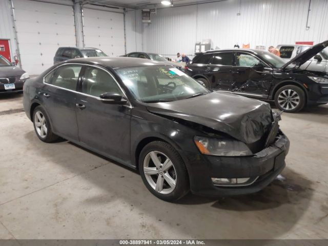 1VWAT7A30FC092339 auction archive image