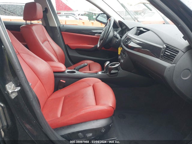 BMW X1 Xdrive28i 2014 WBAVL1C55EVY13979 Image 5