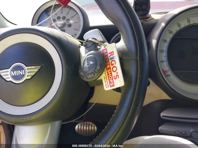 2008 MINI COOPER S WMWMF73568TV33042 Photo 10