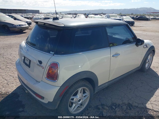 2008 MINI COOPER S WMWMF73568TV33042 Photo 3