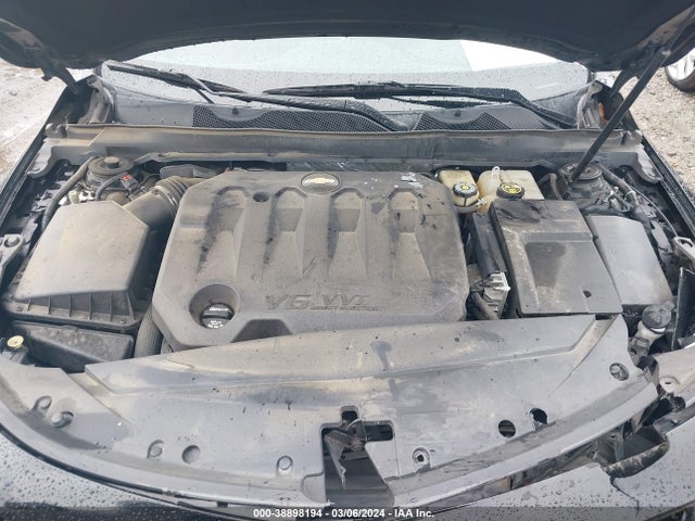 Chevrolet IMPALA 1LT 2018 2G1105S39J9139908 Image 10