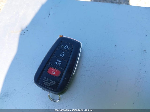 Toyota Prius Prime Advanced 2017 JTDKARFP9H3052512 Image 11