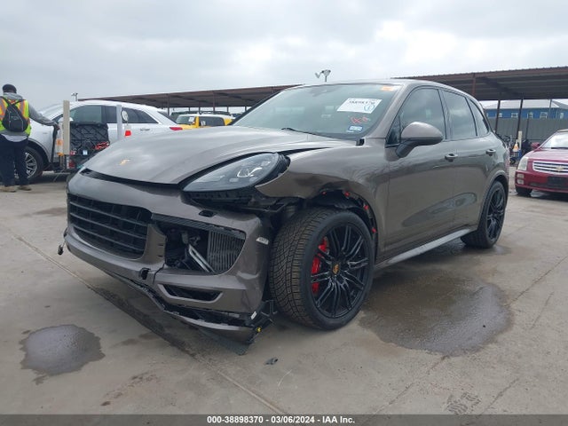 2016 PORSCHE CAYENNE WP1AD2A22GLA71308 Photo 1