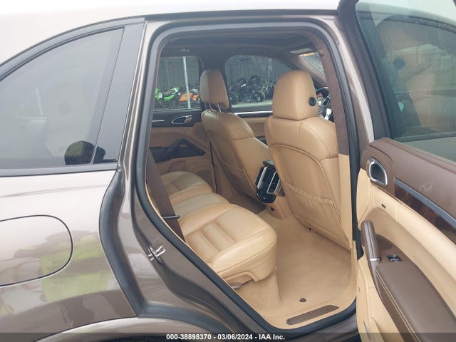 2016 PORSCHE CAYENNE WP1AD2A22GLA71308 Photo 7