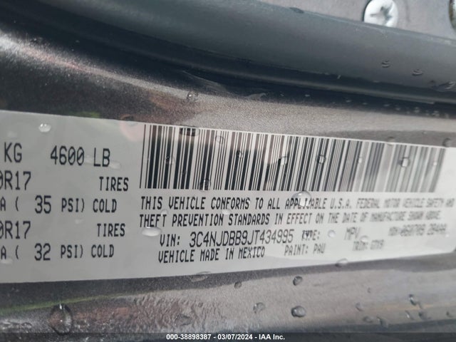 3C4NJDBB9JT434995 Jeep Compass Latitude 4x4