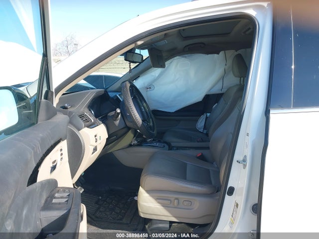 Honda Pilot Touring 2016 5FNYF5H93GB011667 Image 5