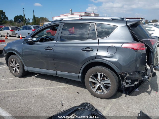 Toyota Rav4 Xle 2017 JTMWFREVXHD096001 Image 15