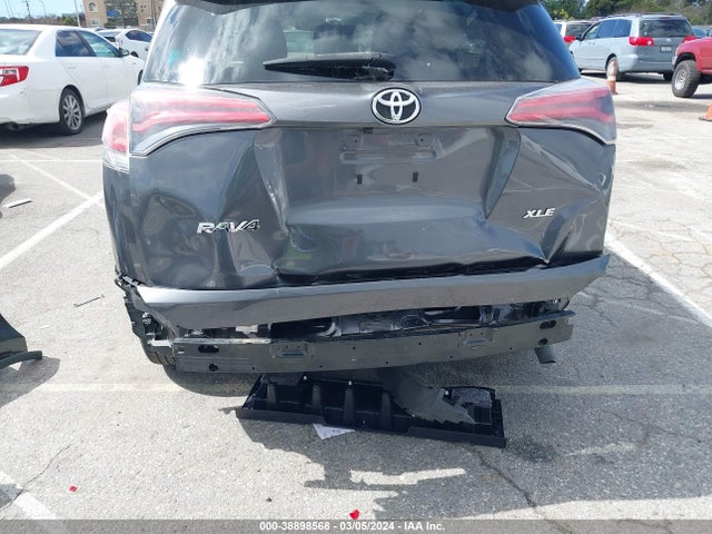 Toyota Rav4 Xle 2017 JTMWFREVXHD096001 Image 18