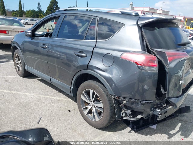 Toyota Rav4 Xle 2017 JTMWFREVXHD096001 Image 3
